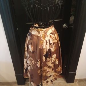 Talbots Sz 4 Beautiful floral skirt